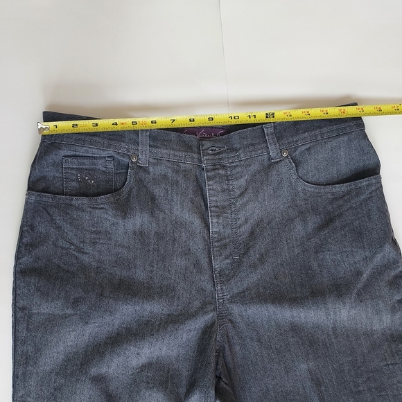 NWOT Gloria Vanderbilt Amanda Gray Stretch Straight Leg Jeans Size Ladies 16 - Picture 8 of 11